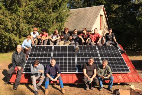 Rückblick 1. Solarcamp: Auf Solarmontage im Bielatal